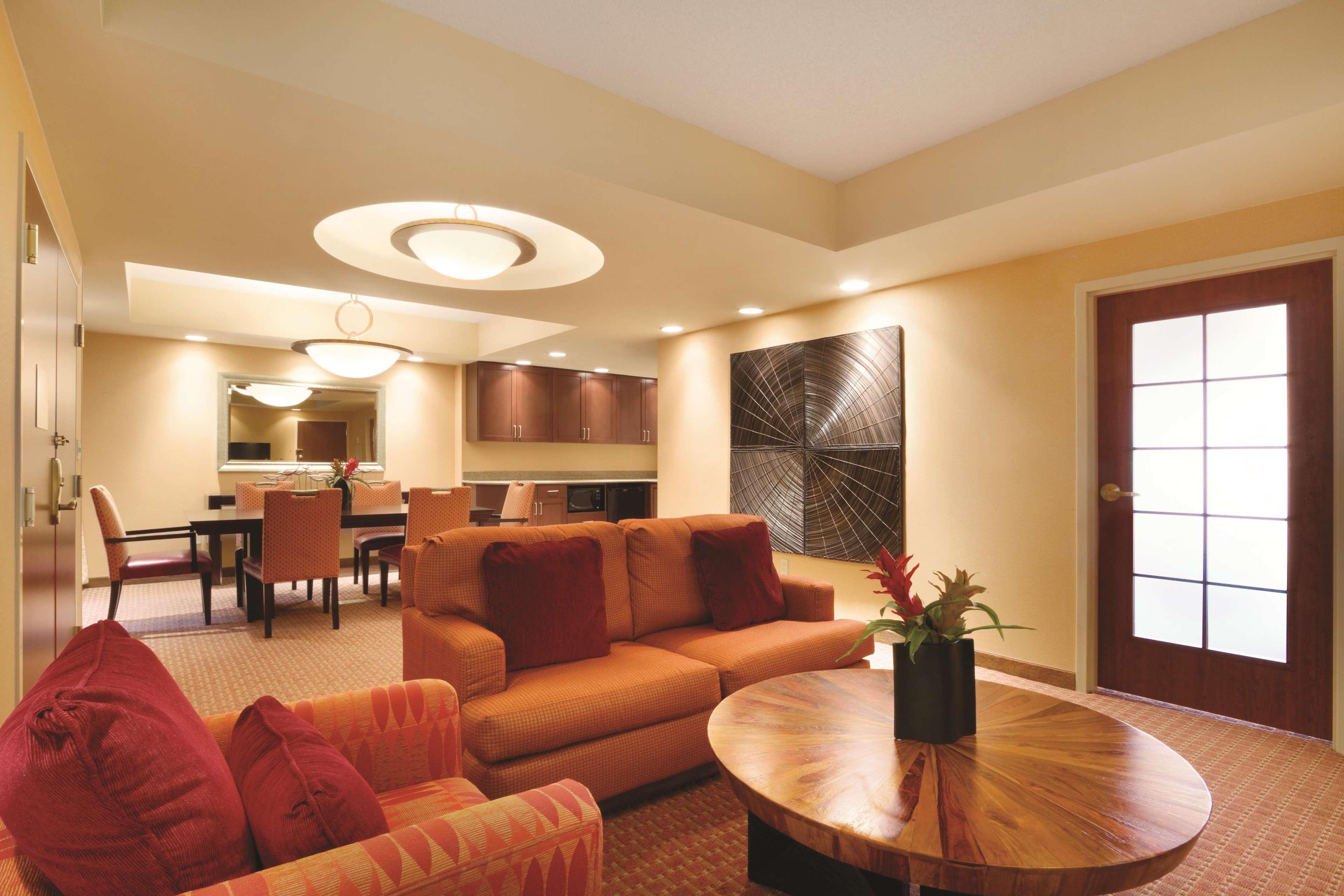 Embassy Suites By Hilton Norman Hotel & Conference Center Ruang foto
