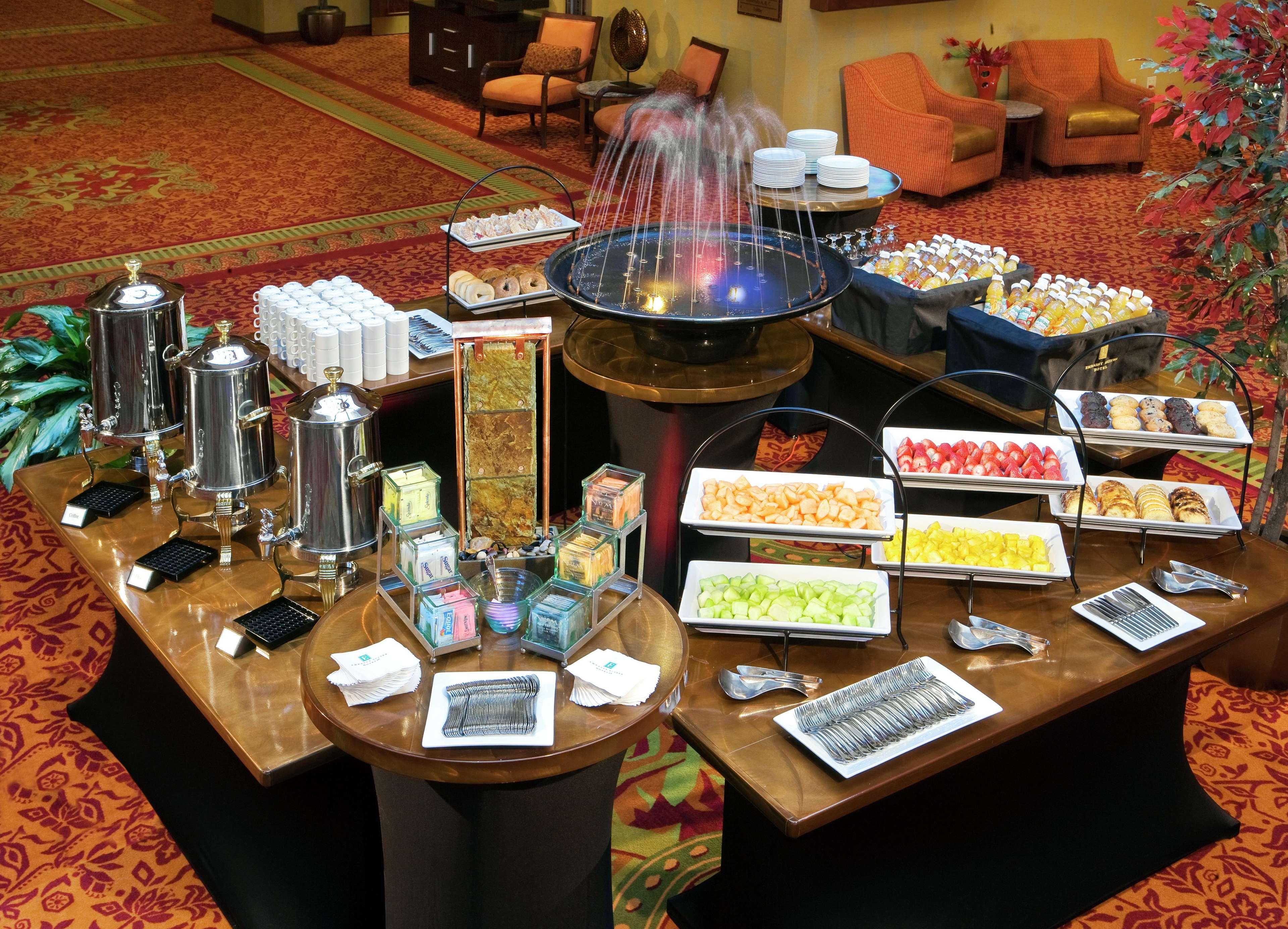 Embassy Suites By Hilton Norman Hotel & Conference Center Bagian luar foto