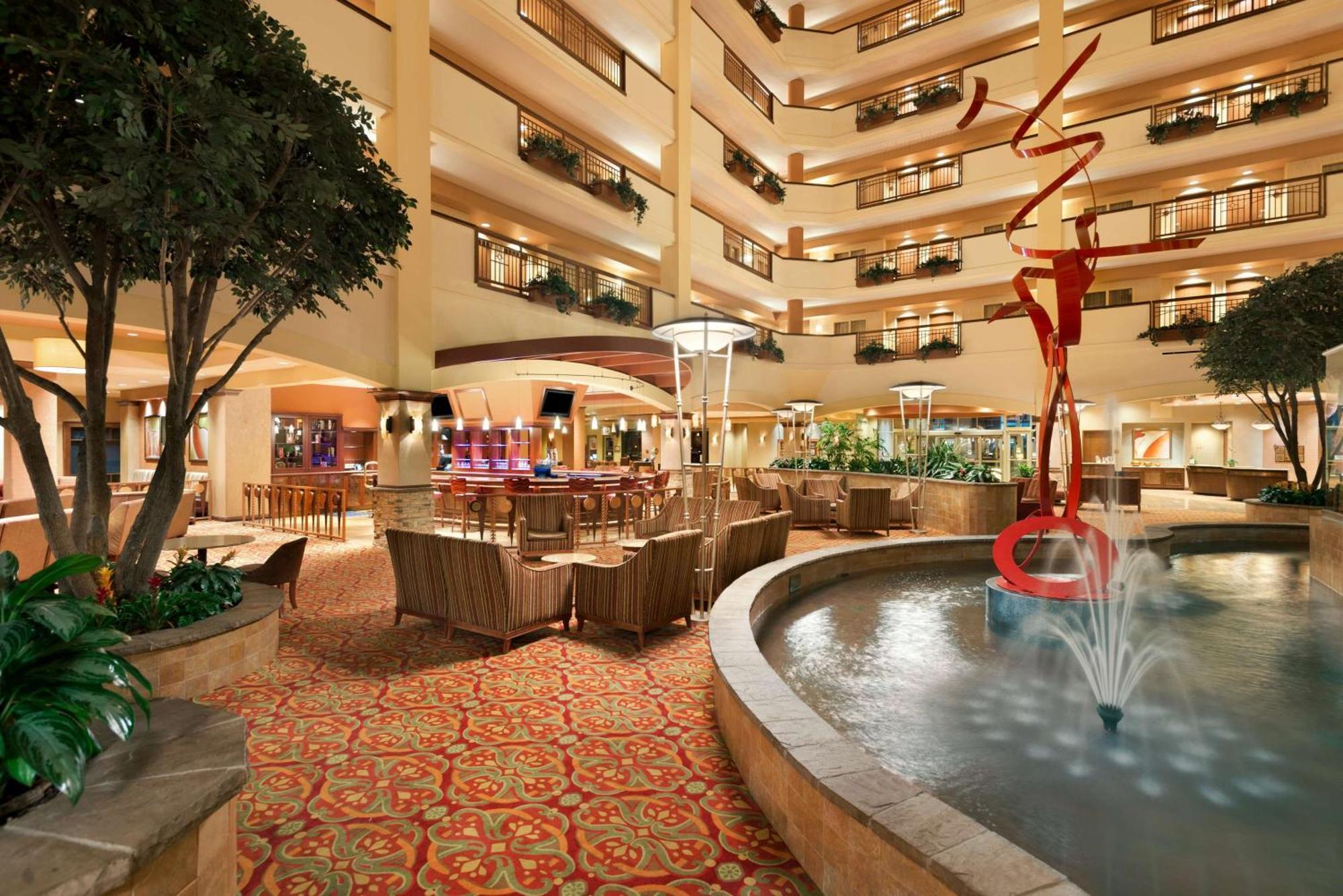 Embassy Suites By Hilton Norman Hotel & Conference Center Bagian luar foto