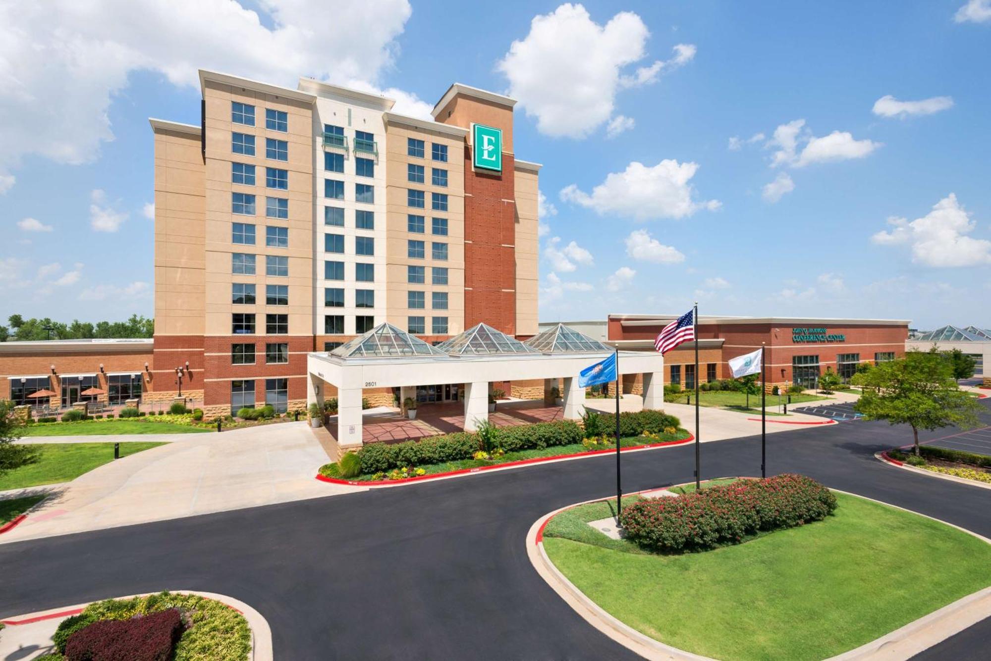 Embassy Suites By Hilton Norman Hotel & Conference Center Bagian luar foto