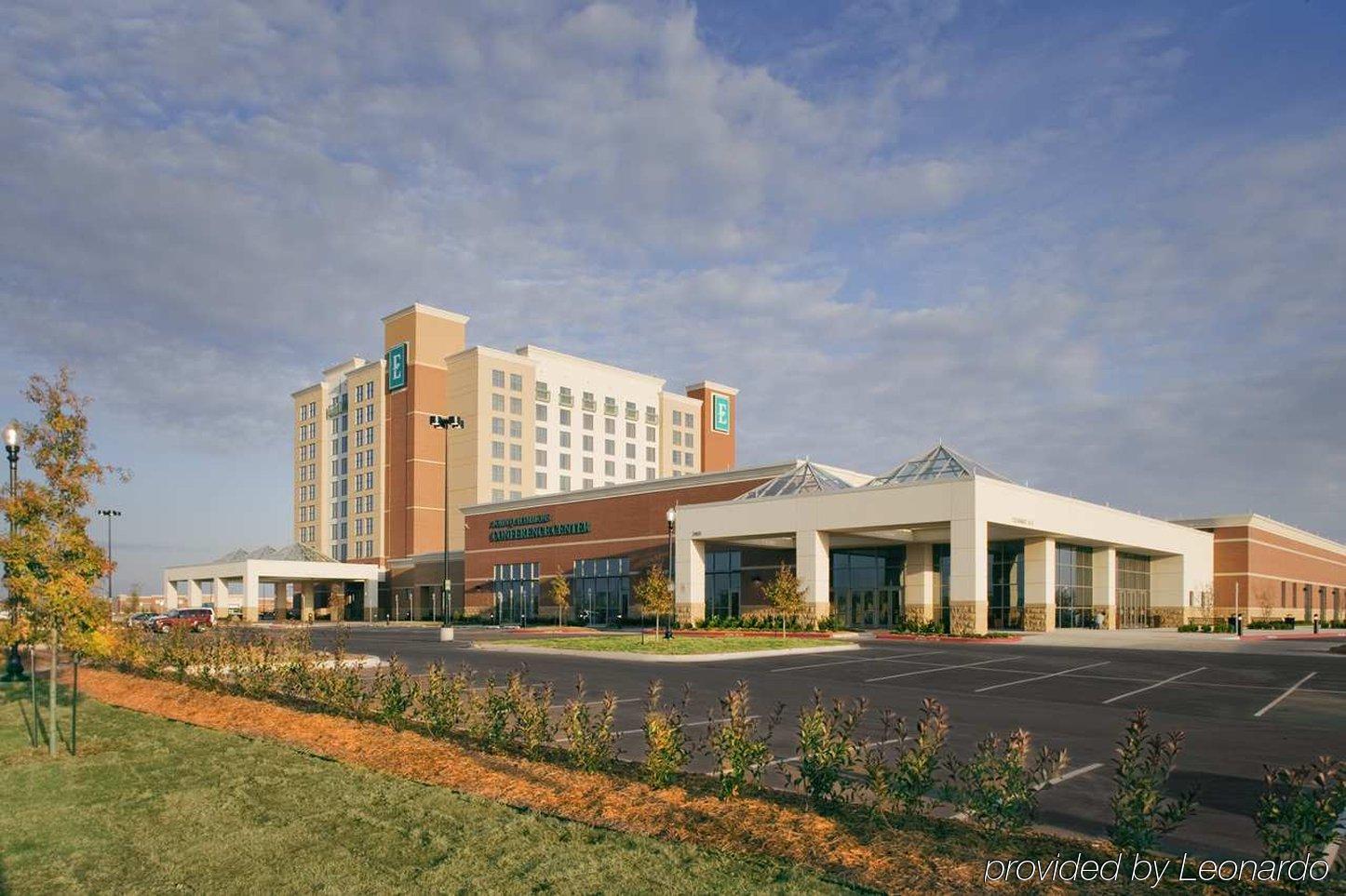 Embassy Suites By Hilton Norman Hotel & Conference Center Bagian luar foto